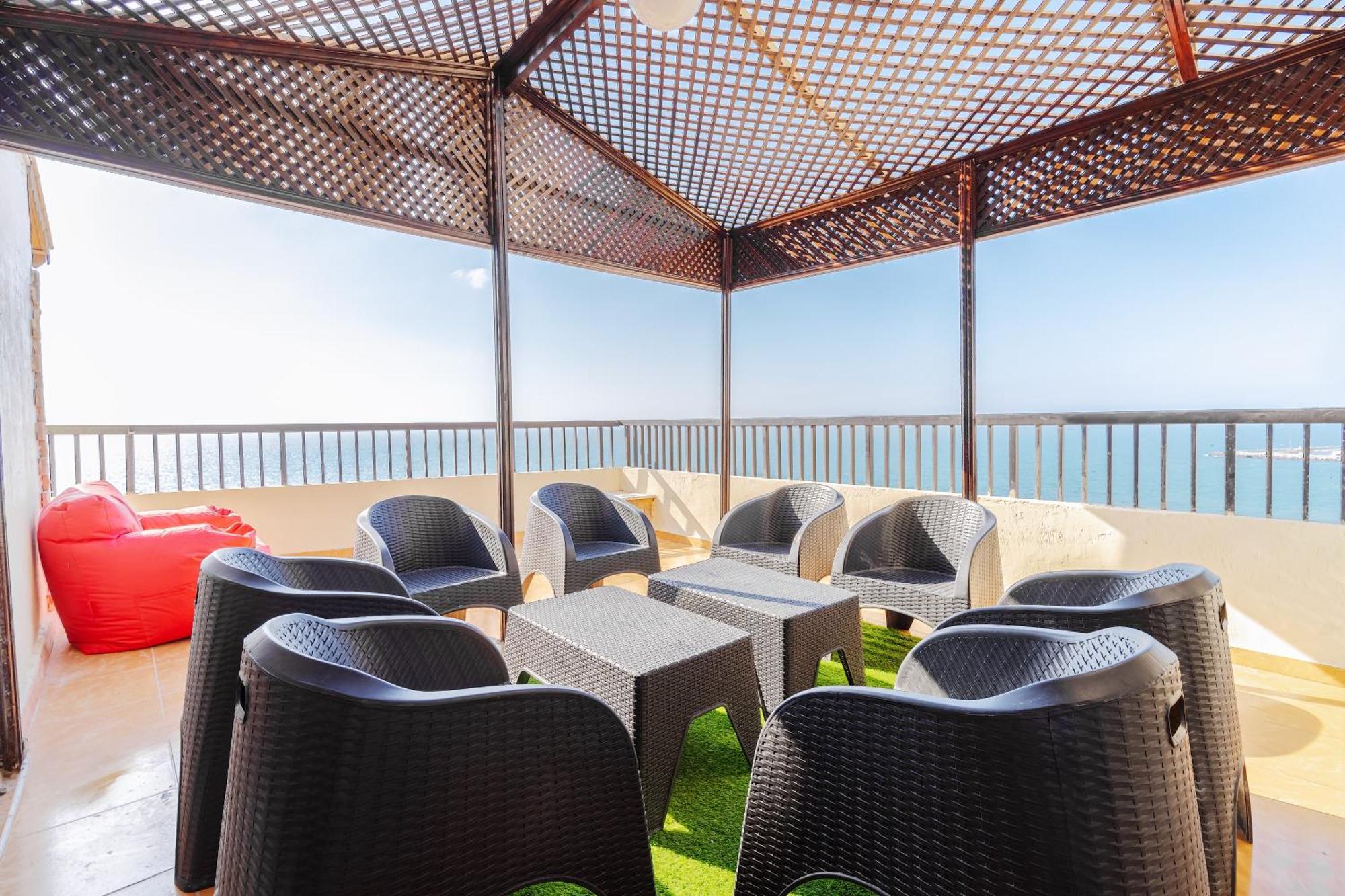 Nabeel Homes - Penthouse Duplex With Rooftop Apartment