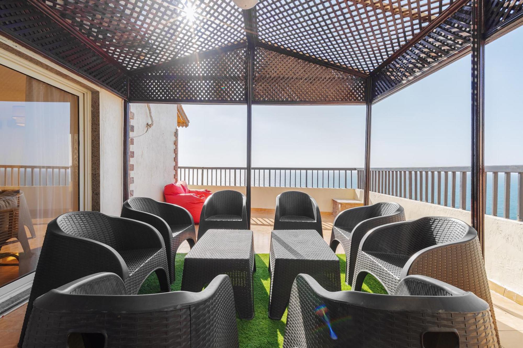 Nabeel Homes - Penthouse Duplex With Rooftop Apartment *