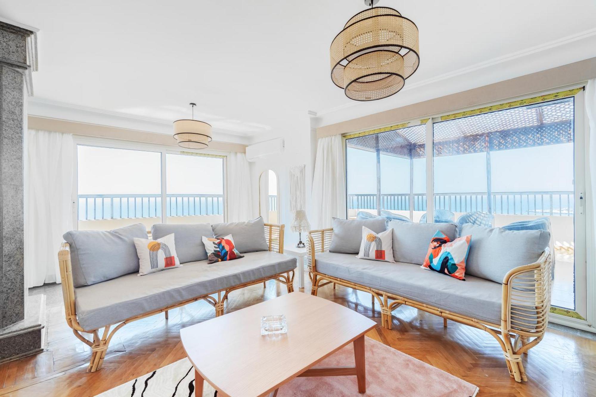 Nabeel Homes - Penthouse Duplex With Rooftop